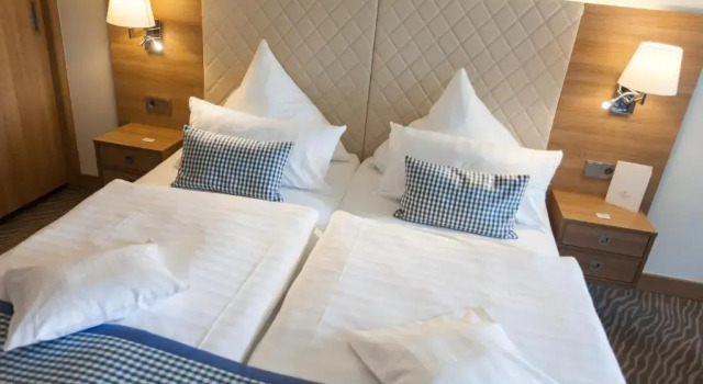 Двухместный номер Standard Цокольный этаж с балконом Hotel Bernstein