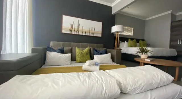 Standardní Rodinný pokoj s balkonem a pobřeží Bay View Resort Namibia