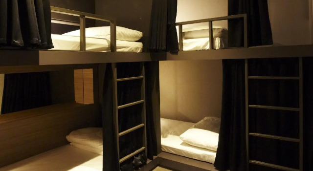 Кровать в общем номере (женский номер) Main Inn Taipei