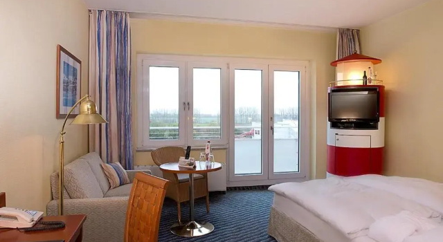 Двухместный номер Standard с балконом Wyndham Stralsund HanseDom