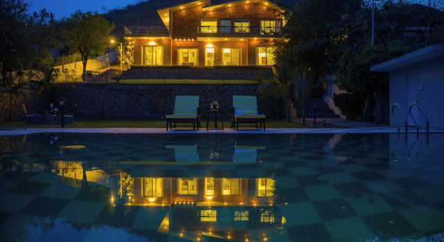 ELIVAAS Festiva Mansion 3 BHK Villa, Забронировать Вилла Отели штата Раджастхана 3 звезды, 3*