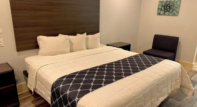 Номер Standard Garden Inn Express