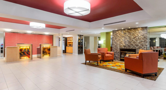 La Quinta Inn & Suites - New River Gorge National Park, 预订 酒店 萨默斯维尔 西弗吉尼亚州