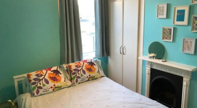Charming 4BD Semi Detached Home Hastings, Забронировать Дом для отпуска Гастингс 