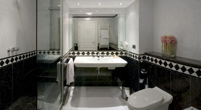 Hotel Maxim, Buchen Sie Hotel Peschiera Borromeo Lombardei