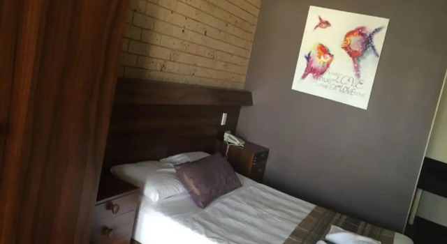 Двухместная студия Sarina Motor Inn