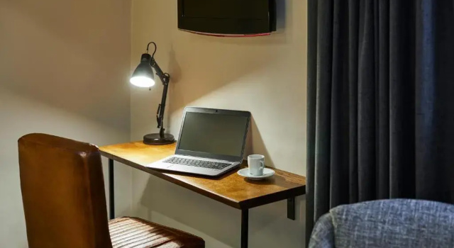 Четырёхместный номер Classic Mercure Barnsley Tankersley Manor Hotel