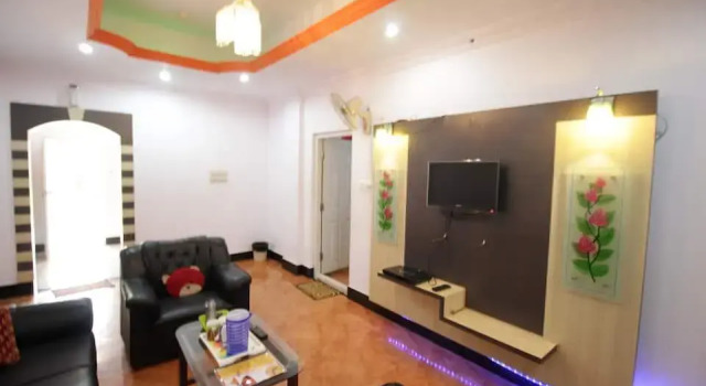 New Sharada Resorts, Rezervovat Hotel Maisúr Bangalore