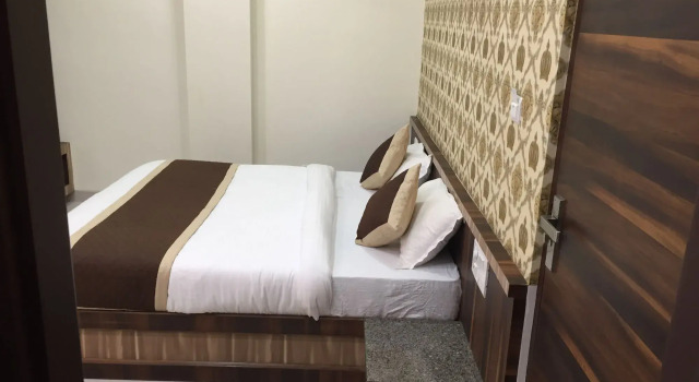 Hotel Olive Greens Near Jaipur International Airport, Забронировать Отель Отели штата Раджастхана с парковкой, Парковка