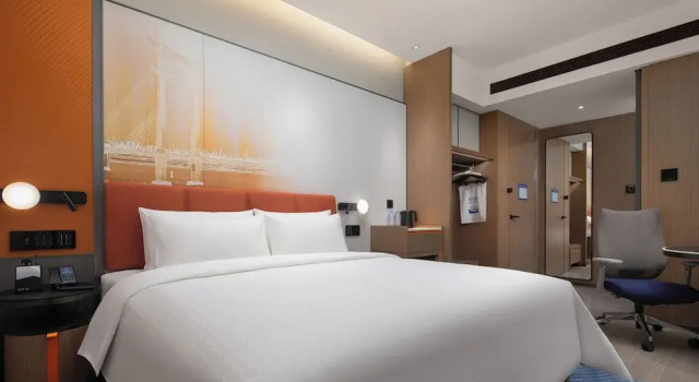 Номер Comfort Hampton by Hilton Jinjiang Airport