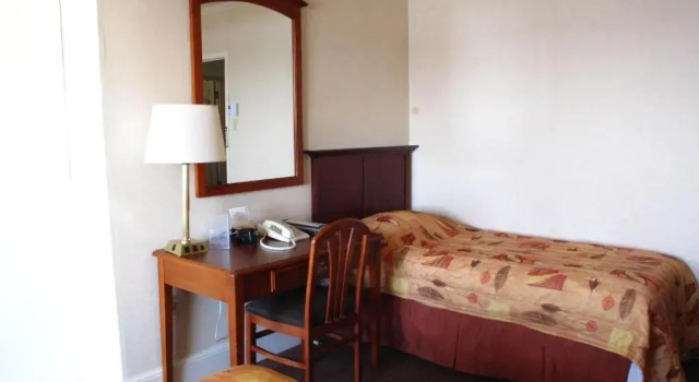 Brigantine Inn & Suites