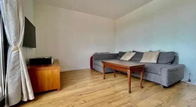 "Chez Jules" Spacious apt with 2 balconies in Marseille, Забронировать Отель Марсель Буш-дю-Рон, рядом с Palais Omnisports Marseille Grand-Est