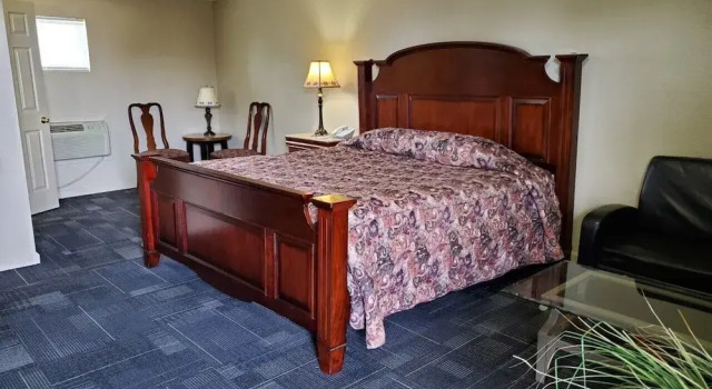 All Seasons Motel