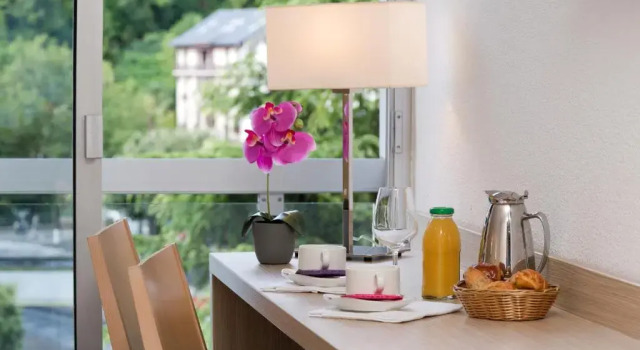 Трёхместный номер Hôtel Le Méditerranée