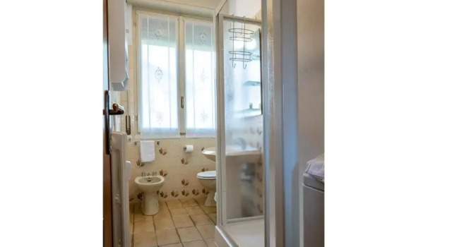 Апартаменты Lakeside apartment with balcony and lake view Gravedona - Larihome A23