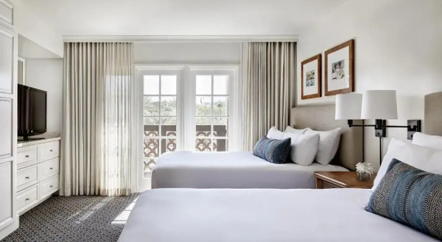 Четырёхместный люкс Deluxe Arizona Grand Resort