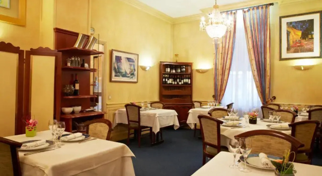 Номер Standard Hôtel Mets et Plaisirs