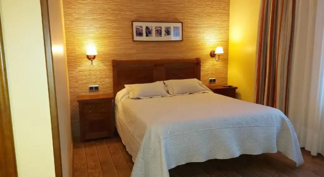 Двухместный номер Deluxe с балконом Hotel Rural Venta Del Alon
