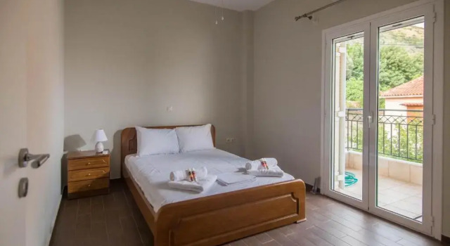 Lovely 3-bedroom Rental Unit With Alluring Views