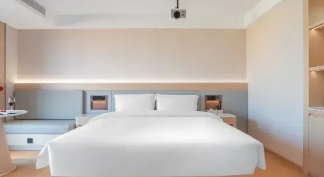 Люкс с красивым видом из окна Menghai Jingjiang Hotel