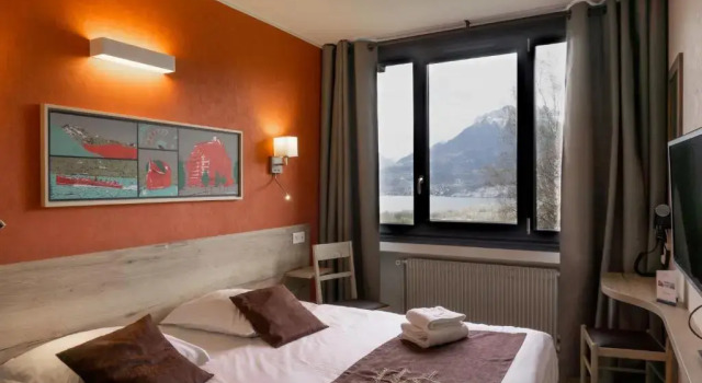 Одноместный номер Standard с видом на озеро Village Club Les Balcons du Lac dAnnecy - Neaclub