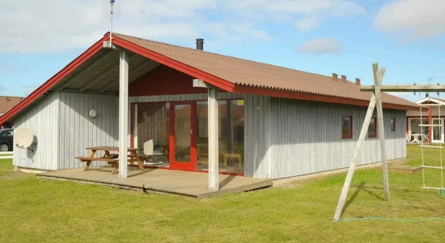 Коттедж 8 person holiday home in Harboøre