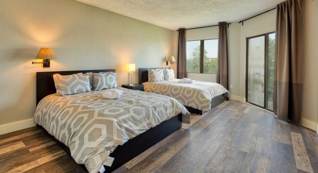 Апартаменты Comfort Apartment & Town Homes Close to Disney