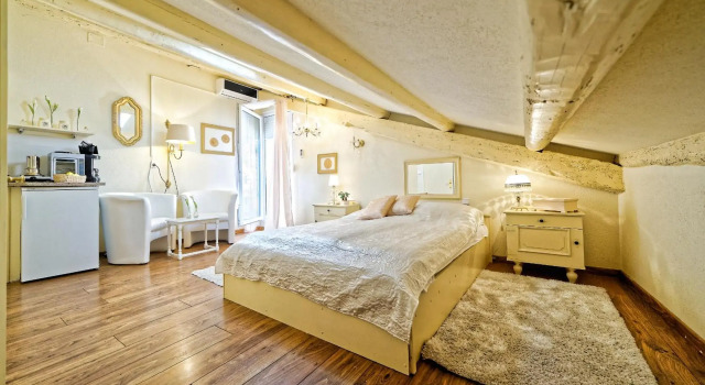 Duplex Apartment Camelia for 4 in charming Old town, Забронировать Апартаменты/квартира Апартаменты Ровинь, рядом с Church of Saint Benedict Rovinj, Апартаменты/квартира