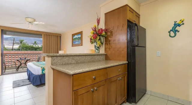 Студия Lahaina Shores #218 Condo