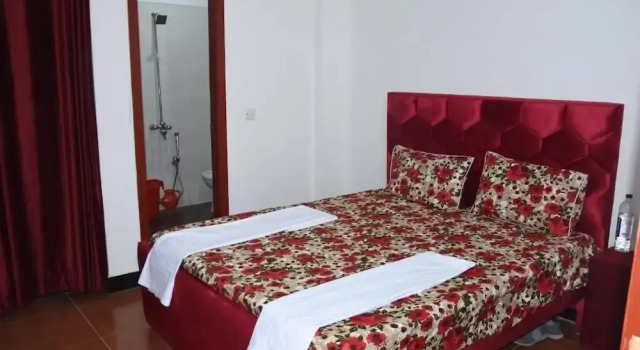 Hyatt Aryana Guest House Islamabad, Book Guesthouse Hotels in Islamabad with Parking, Parking