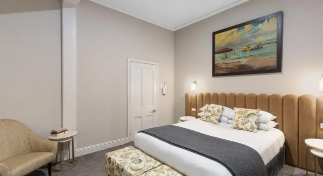 Апартаменты с 3 комнатами Mount Gambier Hotel