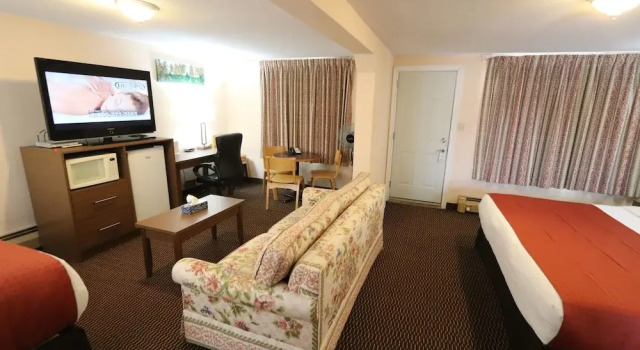 Люкс Motel 6 Campbellford, ON