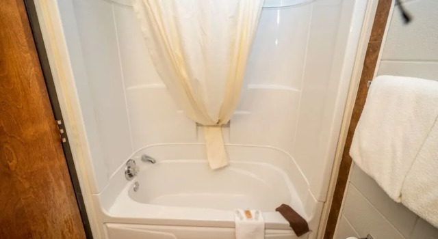 Четырёхместный номер Classic Vegreville Garden Inn