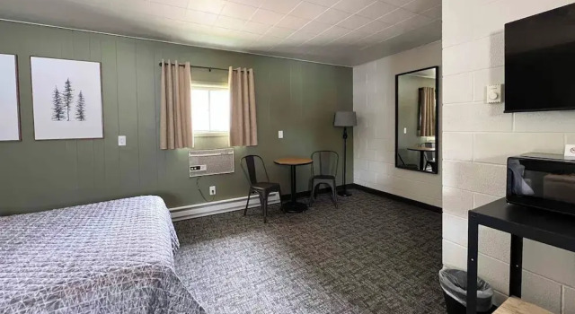 The Trail Inn - Melita, Manitoba - HWY 83/ HWY 3, Varaa Mini-hotelli Melita Manitoba
