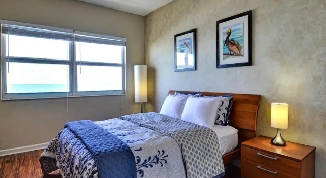 Regatta Beach Club C713