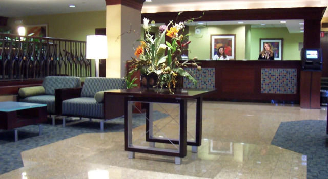 Holiday Inn & Suites Chicago-Carol Stream Wheaton, an IHG Hotel, Buchen Sie Hotel Hotels in Illinois mit Pool, Schwimmbad
