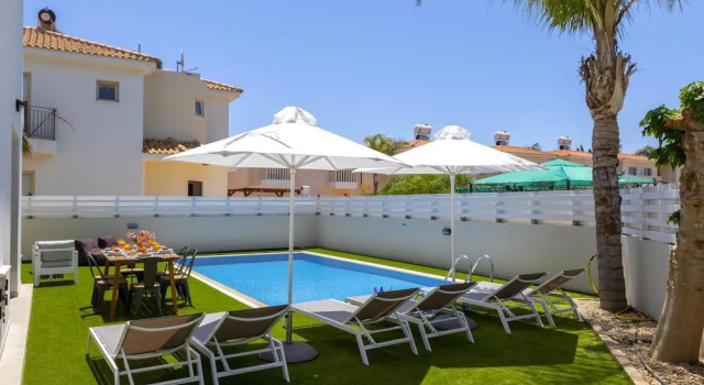 Protaras Palm Villa 54, Rezervovat Vila Hotely v Protaras s bazénem, poblíž Pernera P Beach, Bazén