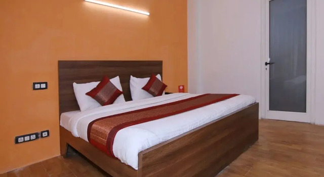 Alarians Stay By OYO Rooms, Varaa Hotelli Gurgaon 
