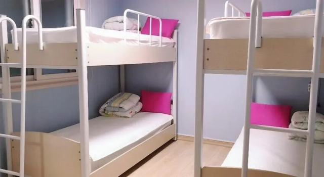 Кровать в общем номере Beluga Guest House - Hostel