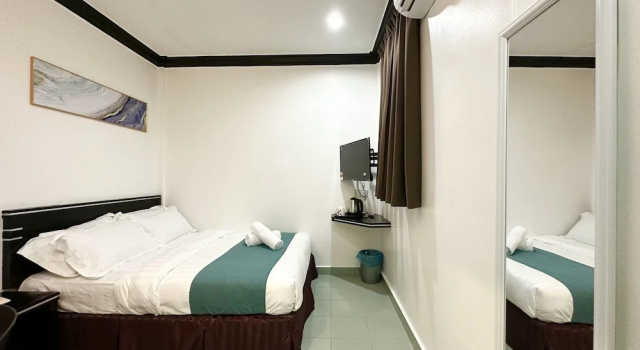 Двухместный номер Standard с видом на город Hotel Tourist City Centre by HotSpot Essential