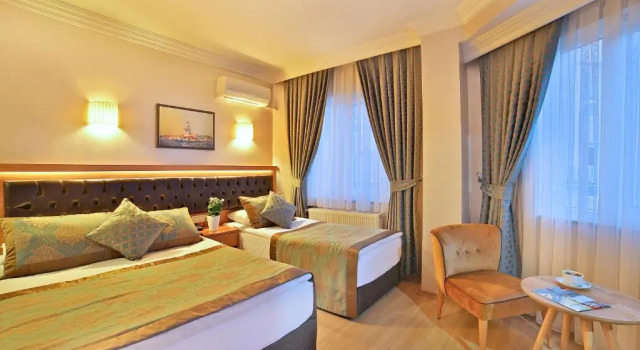 Трёхместный номер Standard Hotel Resitpasa Istanbul
