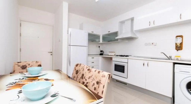 Апартаменты Spacious Three-Bedroom Apartment with Sea View A3