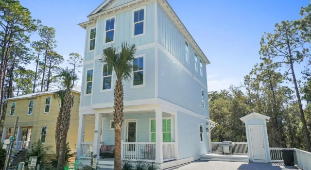 30A Beach House - Turquoise Tides, Book Hotel Hoteller i Inlet Beach med parkering, Parkering