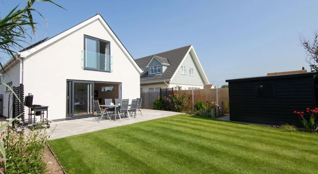 Коттедж 3BR Stylish Home Sea View Walk to East Wittering
