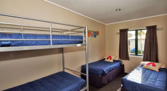 Omokoroa Kiwi Holiday Park, Rezervovat Hotel Whakamarama Bay of Plenty