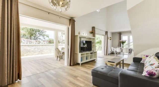 Holiday Home Les Hautes Terres, Забронировать Отель Отели в центре Коголен, в центре
