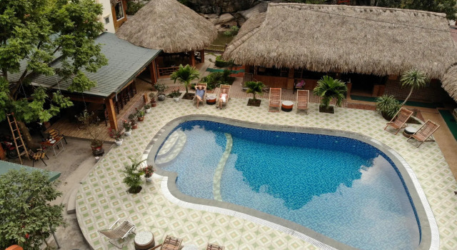 Trang An Mountain House