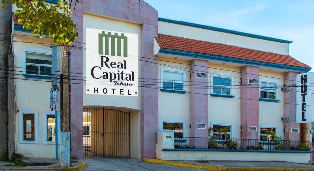 Hotel Real Capital Tabasco, Rezerwuj Hotel Hotele w Villahermosa z basenem, Basen