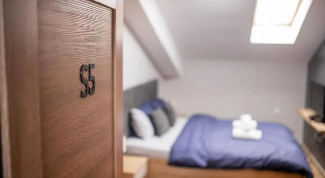 Студия Manoir Apartments City Center