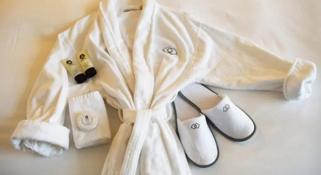 Двухместный номер Superior Sofitel Montreal Golden Mile